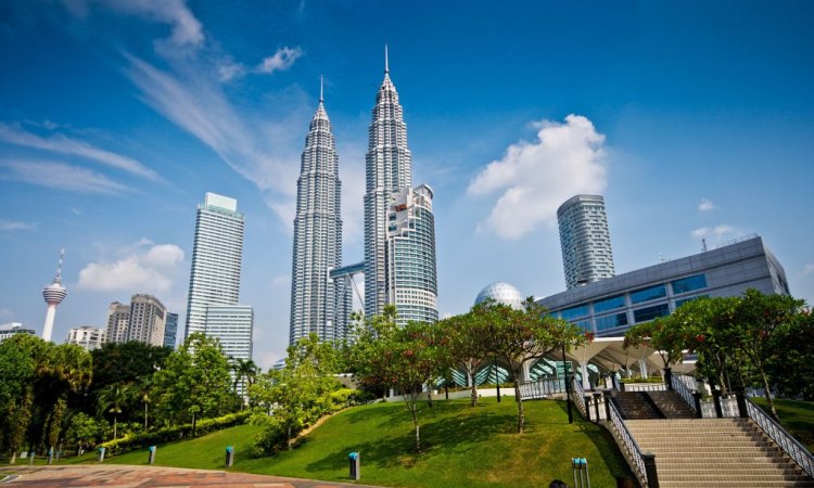 Menara Kembar Petronas: Keindahan Arsitektur Modern