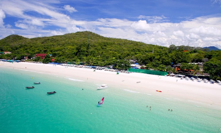 Pantai Coral
