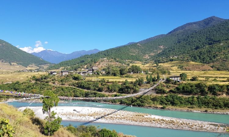 Jembatan Gantung Punakha