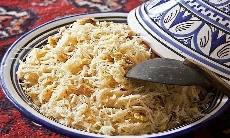 Makanan Khas Uni Emirat Arab yang Terkenal & Wajib Dicoba