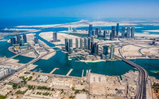 11 Tempat Wisata Menarik di Abu Dhabi Buat Liburan
