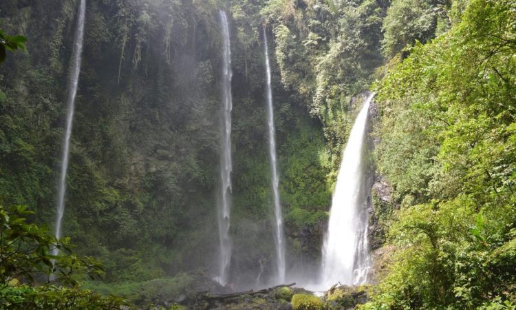 Air Terjun Ratahan Telu