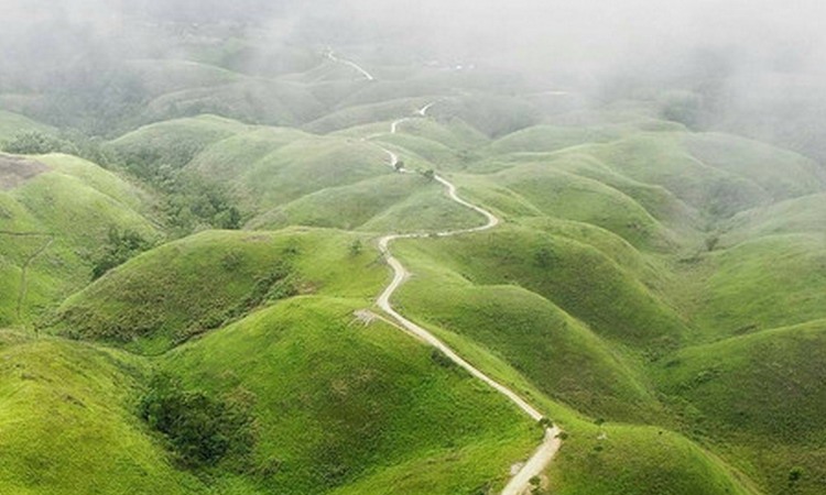 Bukit Teletubbies Maros