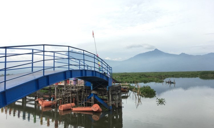 Jembatan Biru Ambarawa