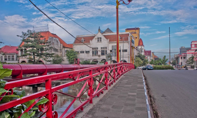 Jembatan Merah
