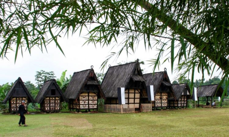 Kampung Budaya Sindang Barang