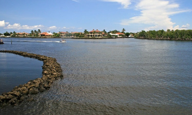 Pantai-Marina