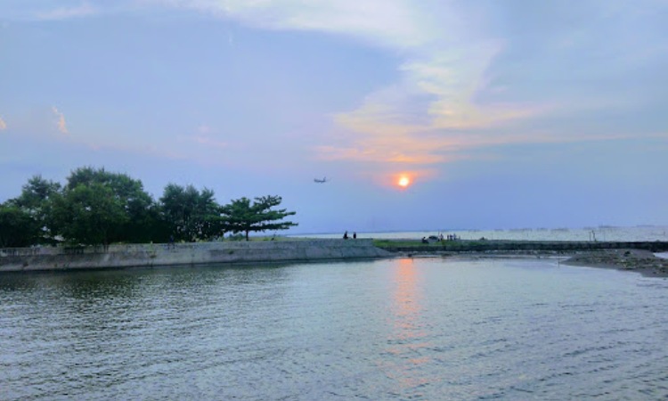 Pantai Maron