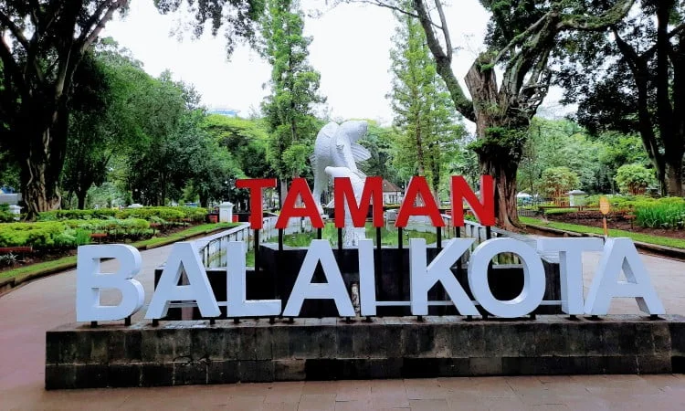 Taman Balai Kota Bandung