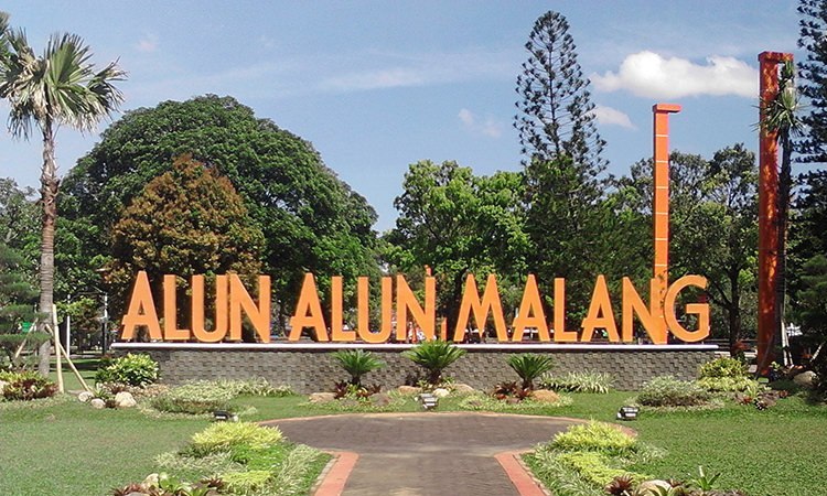 alun alun kota malang