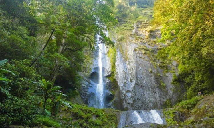 Air Terjun Dolo