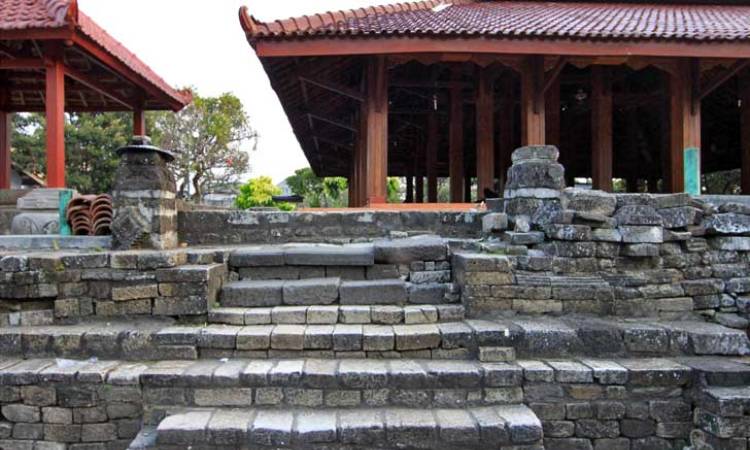 Candi Setono Gedong