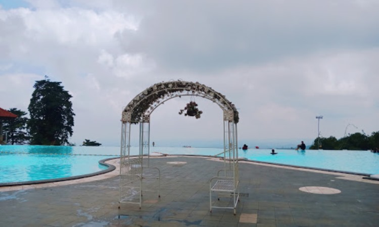 Giri Tirta Kahuripan