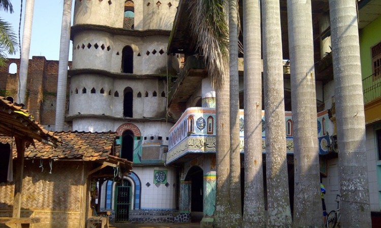 Masjid Pintu Seribu