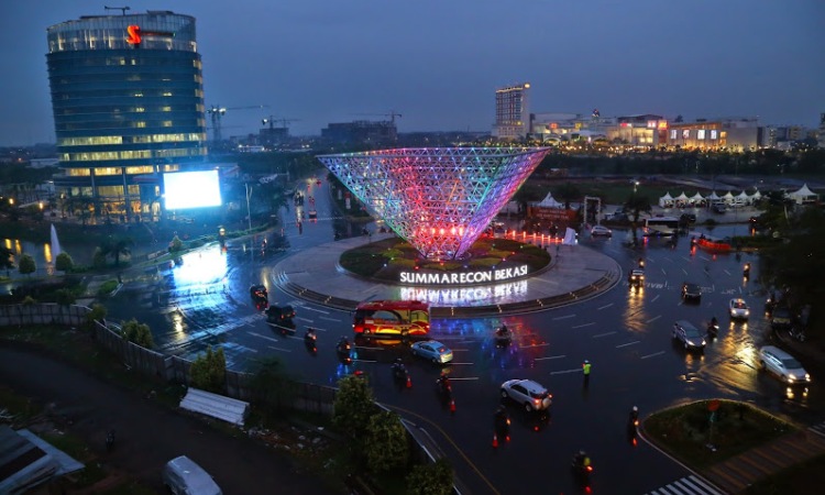 Piramida Terbalik Summarecon