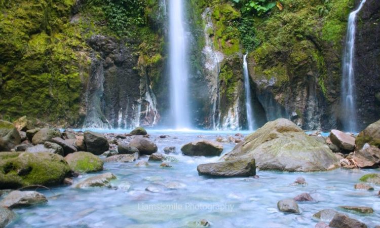 Air Terjun Telaga Dwi Warna