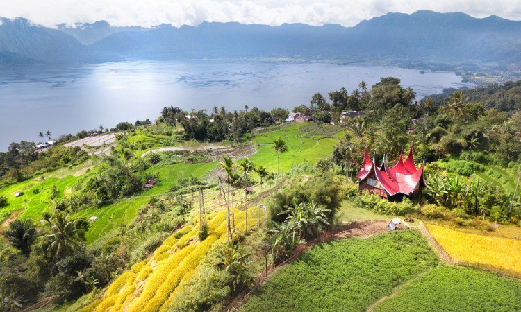 Danau Maninjau