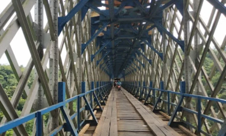 Jembatan Cirahong