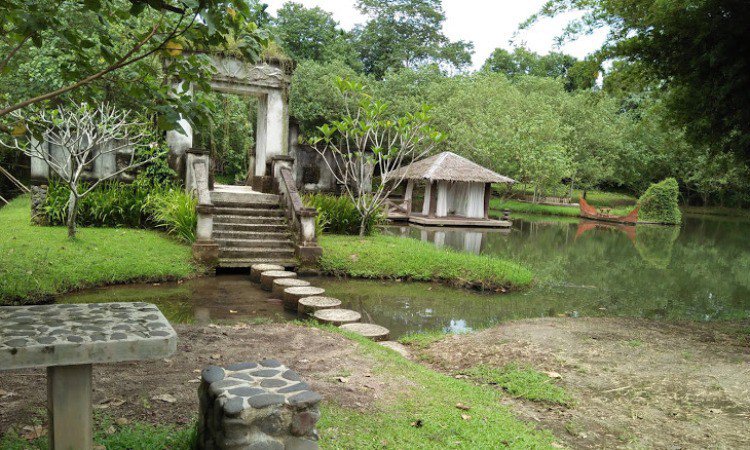 Kampung Ladang
