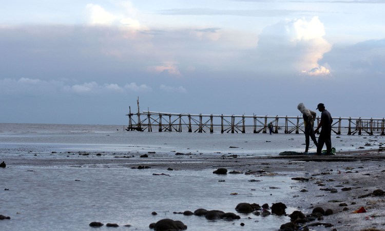 Pantai Pelangi