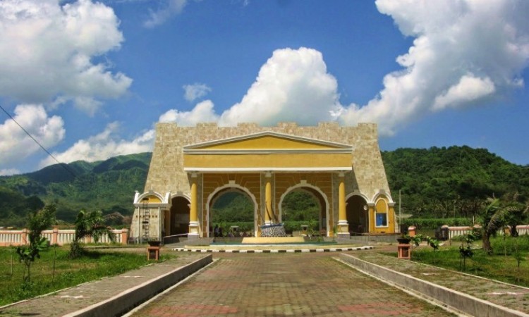 Wisata Sejarah Benteng Portugis