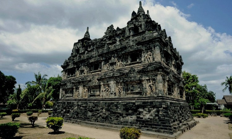 Candi Sari