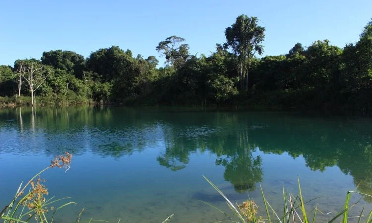 Danau Cermin Lamaru