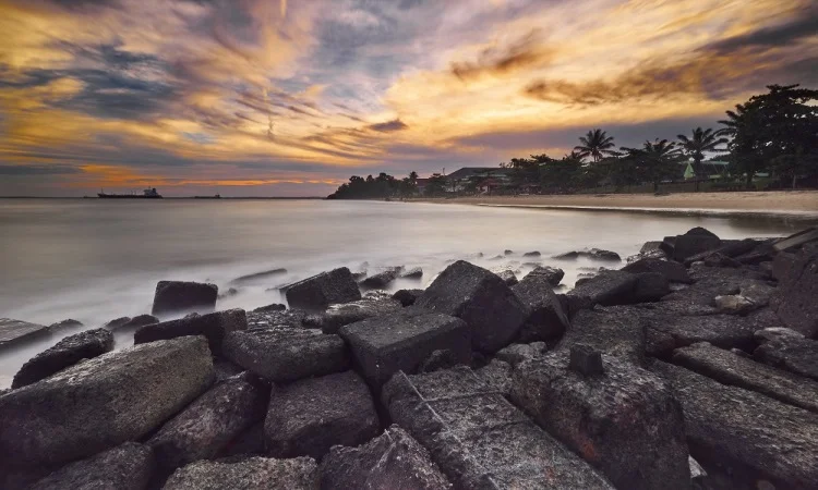 Pantai Banua Patra