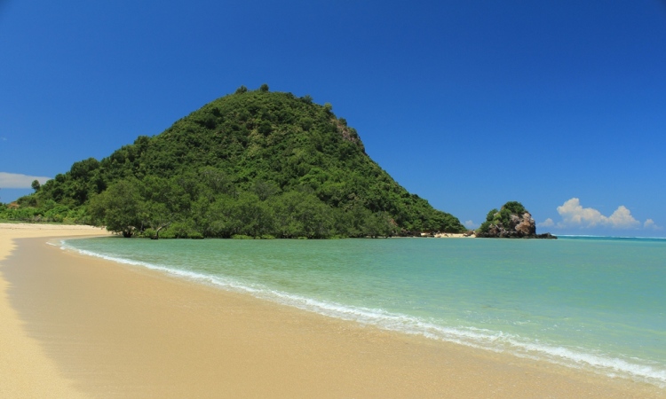 Pantai Kuta Lombok