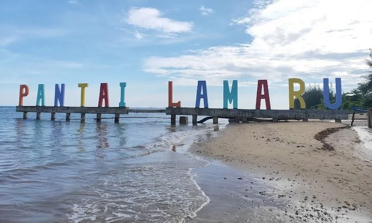 Pantai Lamaru
