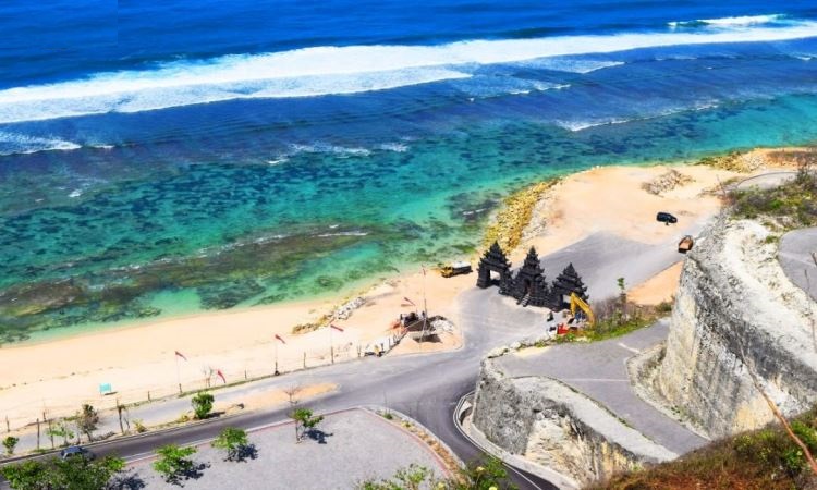 Pantai Melasti