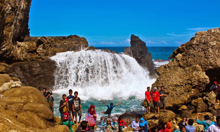 Pantai Nambung