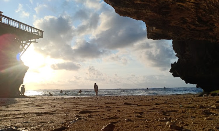 Pantai Suluban Uluwata