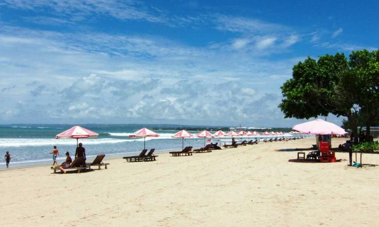 19 Wisata Pantai di Bali Favorit Dikujungi Para Wisatawan