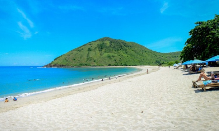 Pantai Mawun