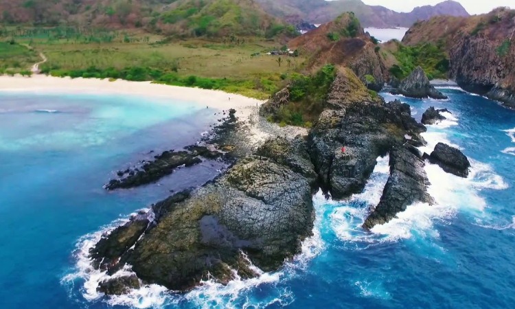 Pantai Semeti