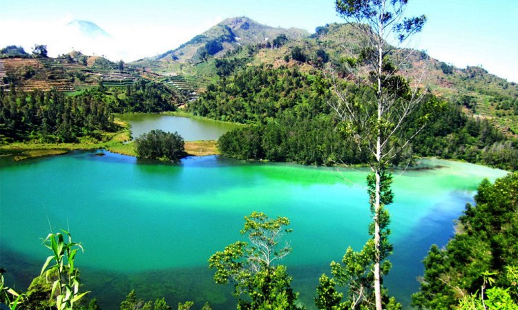 Telaga Warna