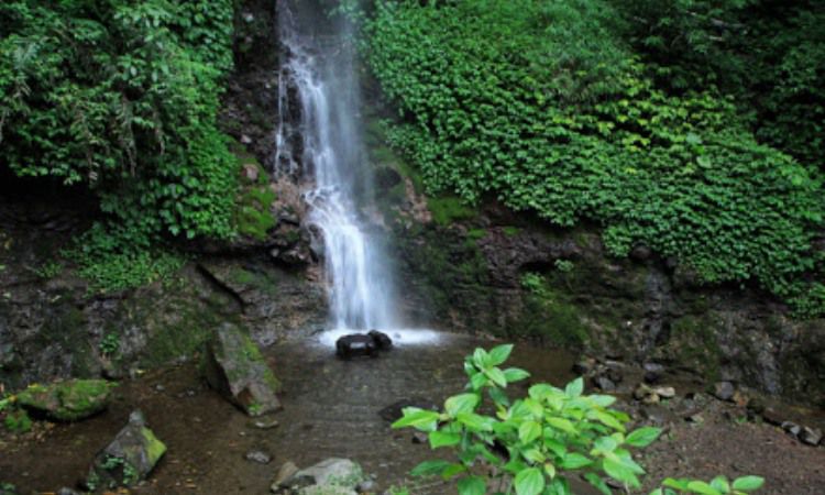 Air Terjun Grenjengan