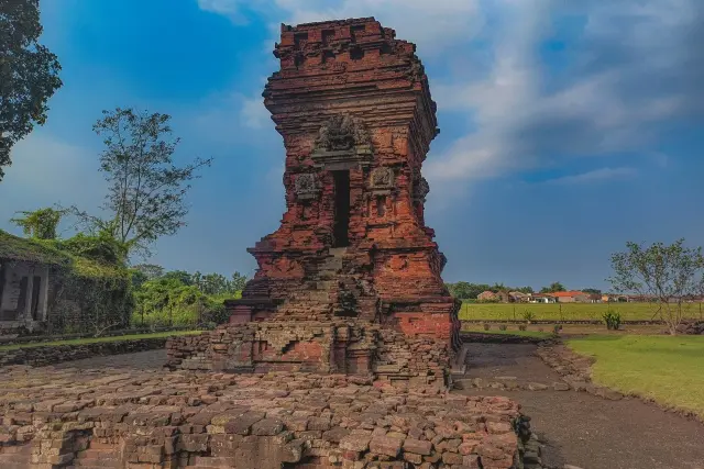 Candi Bangkal