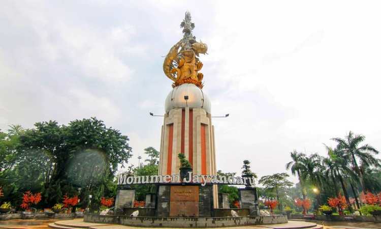 Monumen Jayandaru