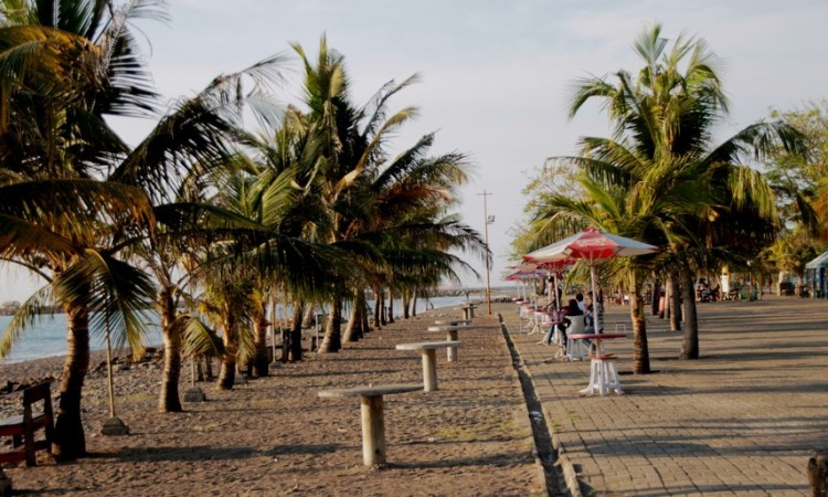 Pantai Akkarena