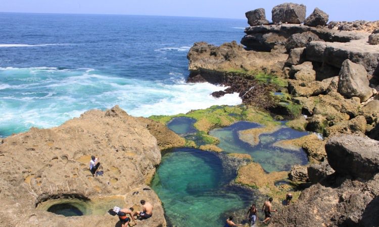 Pantai Kedung Tumpang