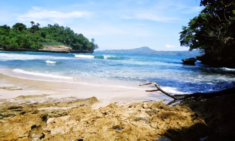 Pantai Sine