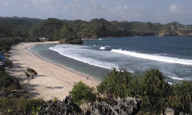 Pantai Srau
