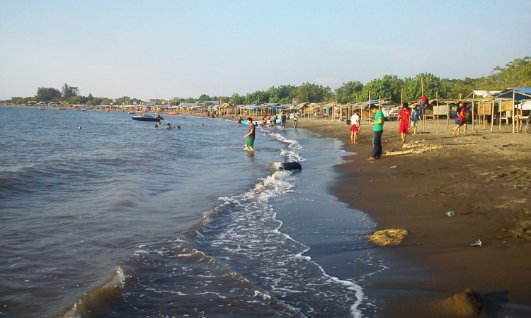 Pantai Tanjung Bayang