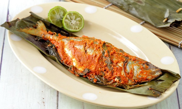 Pepes Tulang Lunak Ikan Mas
