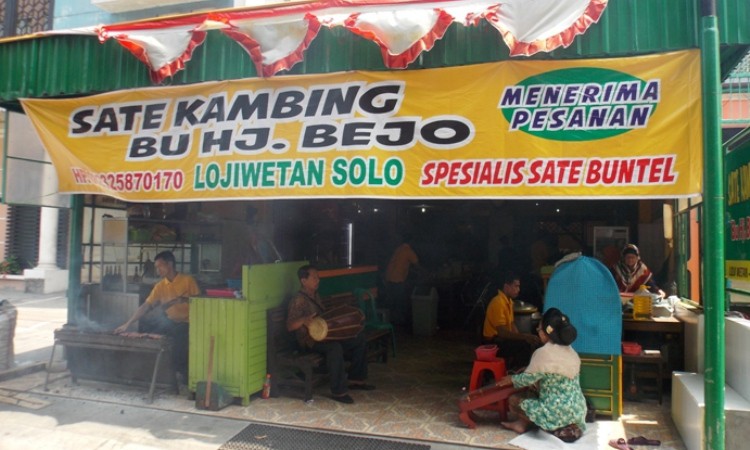 Sate Buntel Bu Bejo