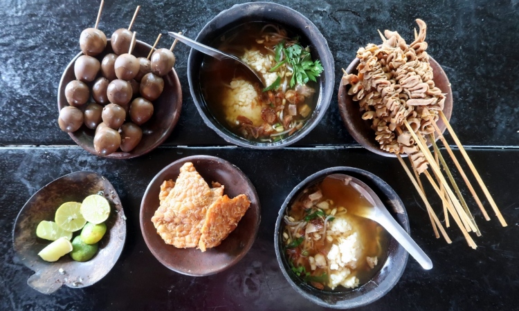 Soto Bathok Mbah Katro