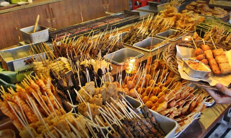 15 Tempat Makan Enak di Solo Favorit Wisatawan - iTrip