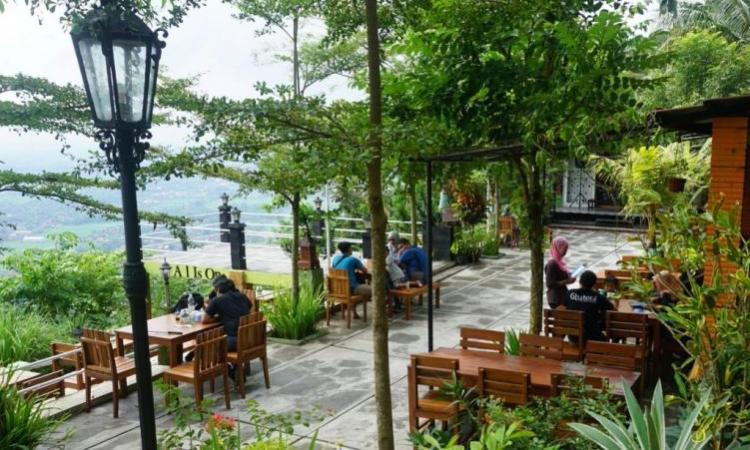 The Manglung Café